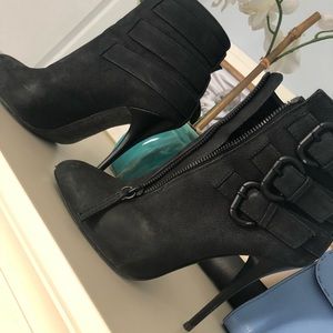 Giuseppe Zinnoti black booties